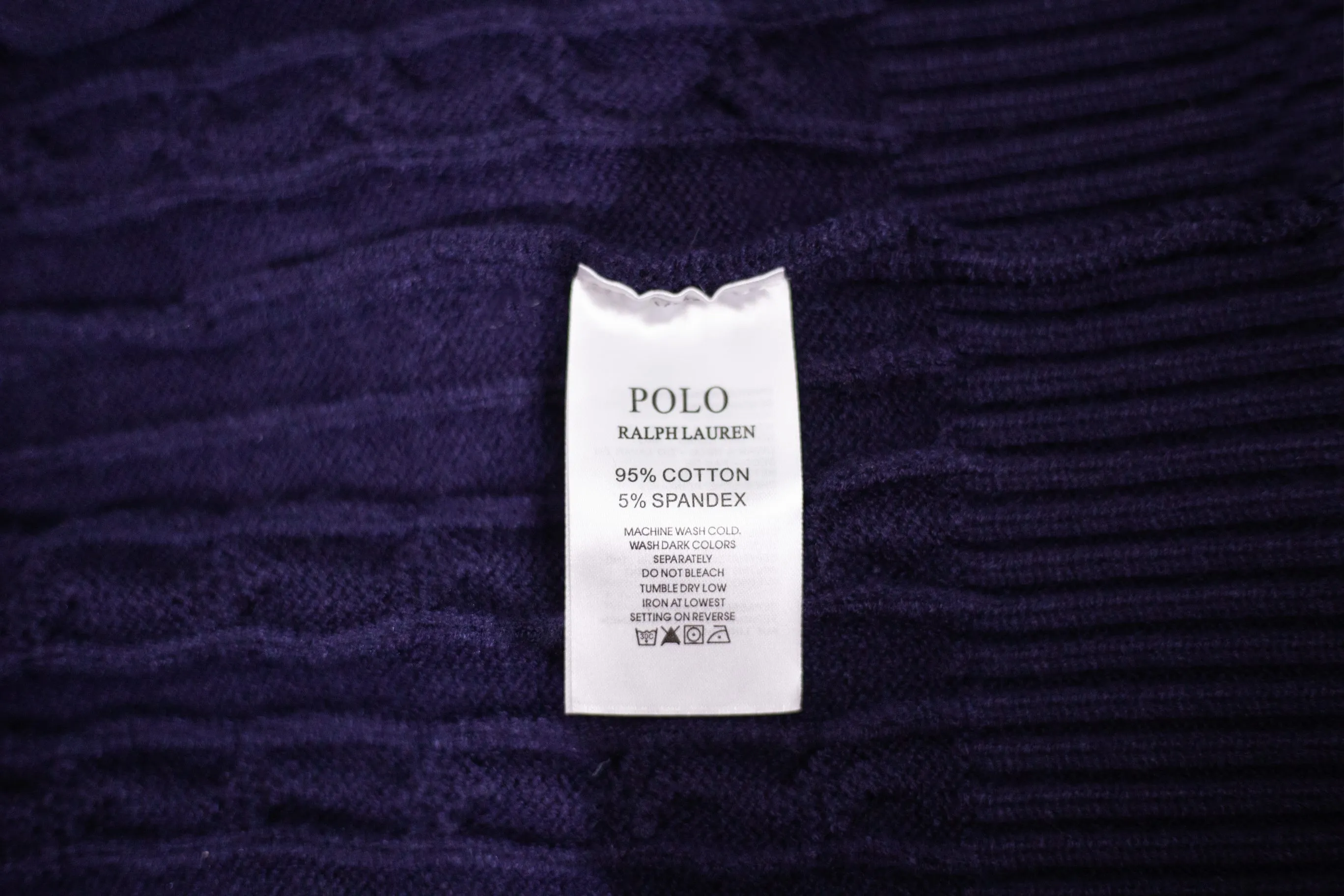 P300 Style No. D08) The top version on the market in 2025 Ralph Lauren #ootddailywear #Autumn and winter sweater #Knitted sweater outfit #ralph lauren sweater #Can be worn by both men and women [Star R] Finally waited until the Ralph men's twist sweater full zipper chest shirt is finally here! The most popular sweater with full zipper! Limited editions every year, there won’t be many models in the store! Ralph Lauren Men's Half-Zip Twist Sweater. The shape is really nice. It can be worn alone or as a jacket. It can be worn inside or outside, or it can be worn with a shirt inside ~ 100% pure cotton #Practical Wear. Color: Original white, navy blue, khaki, gray, size S to XL